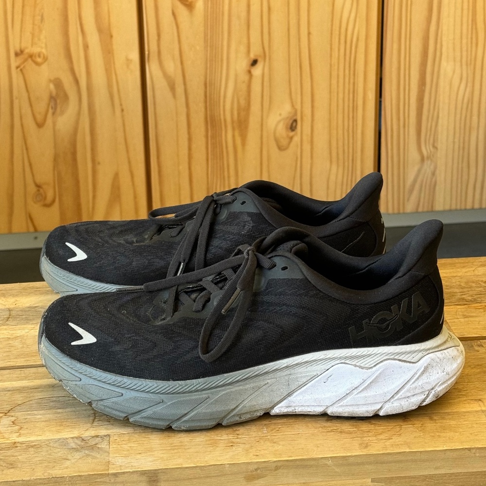 Hoka Arahi 6